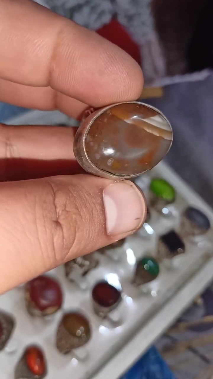 محابس فضه فيروز وسليماني وعقيق قديم صياغات فضه كلمن وسعره


**إذا كنت صاحب هذا الإعلان وتريد حذفه لأي سبب، رجاءا أرسل رسالة إلى الدعم الفني**