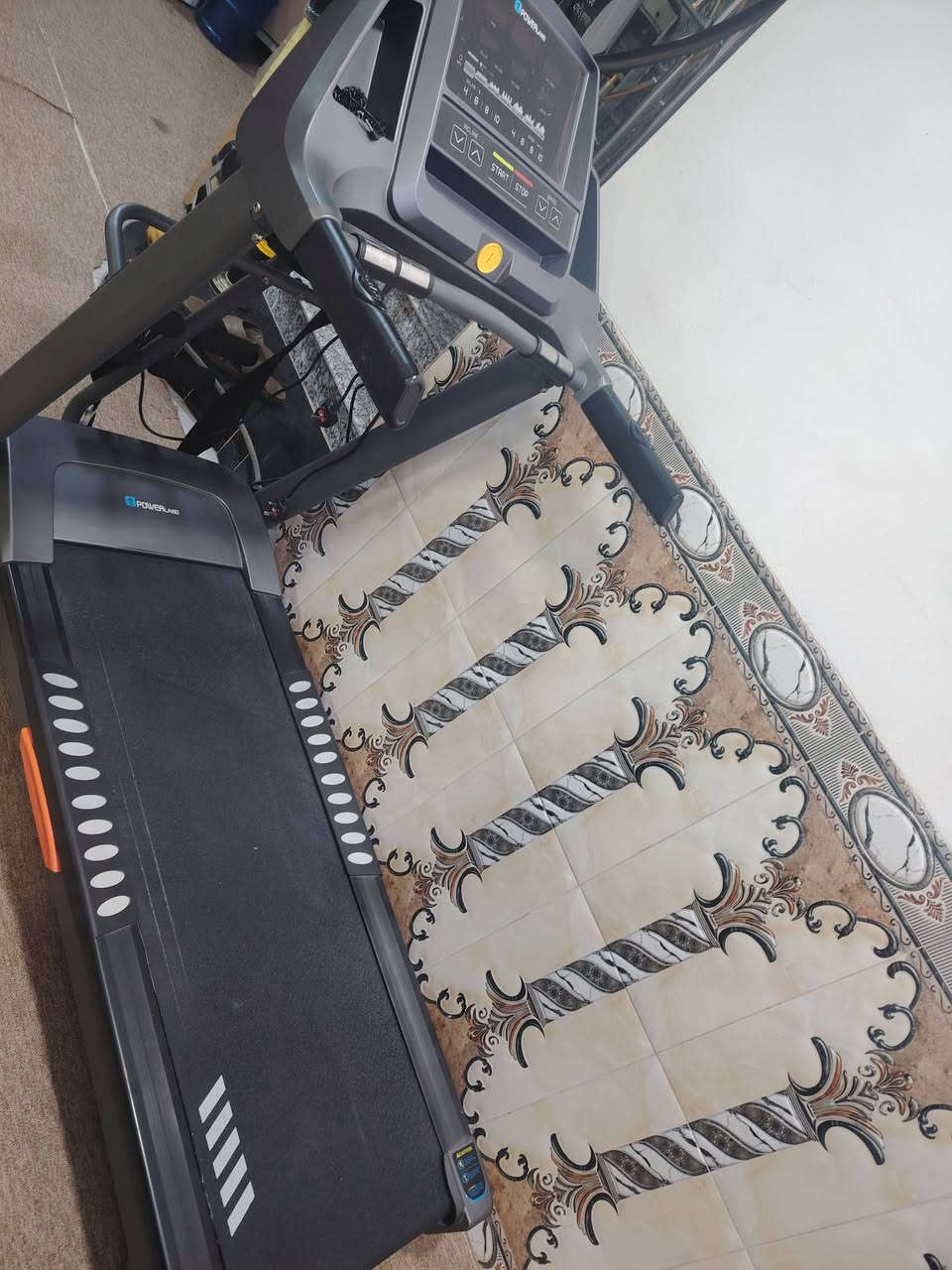 مرحبا عيوني
جهاز جري جديد استخدام شهر هيج ✅
جبلي احدث نضام
مواصفاته مفوله بي هزاز للبطن كذلك وامبيثري 
وهاي الصور يمكم وتجون تشوفون ياله تاخذون 
وشغله توب التوب راقي والله ❤️


**إذا كنت صاحب هذا الإعلان وتريد حذفه لأي سبب، رجاءا أرسل رسالة إلى الدعم الفني**