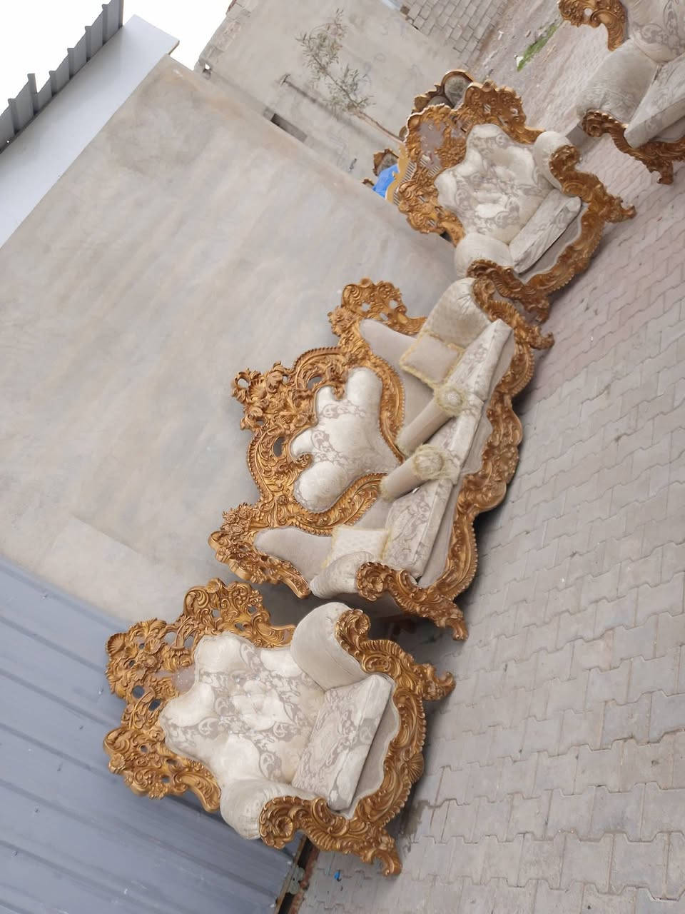 شرط النضافة يم معرض ومزاد ام زهراء السعر 450 وبي مجال شراي اتصل وتدلل شعندك قنفات  ميز طعام كاونتر ثلاجة غسالة اني اشتري ***********
