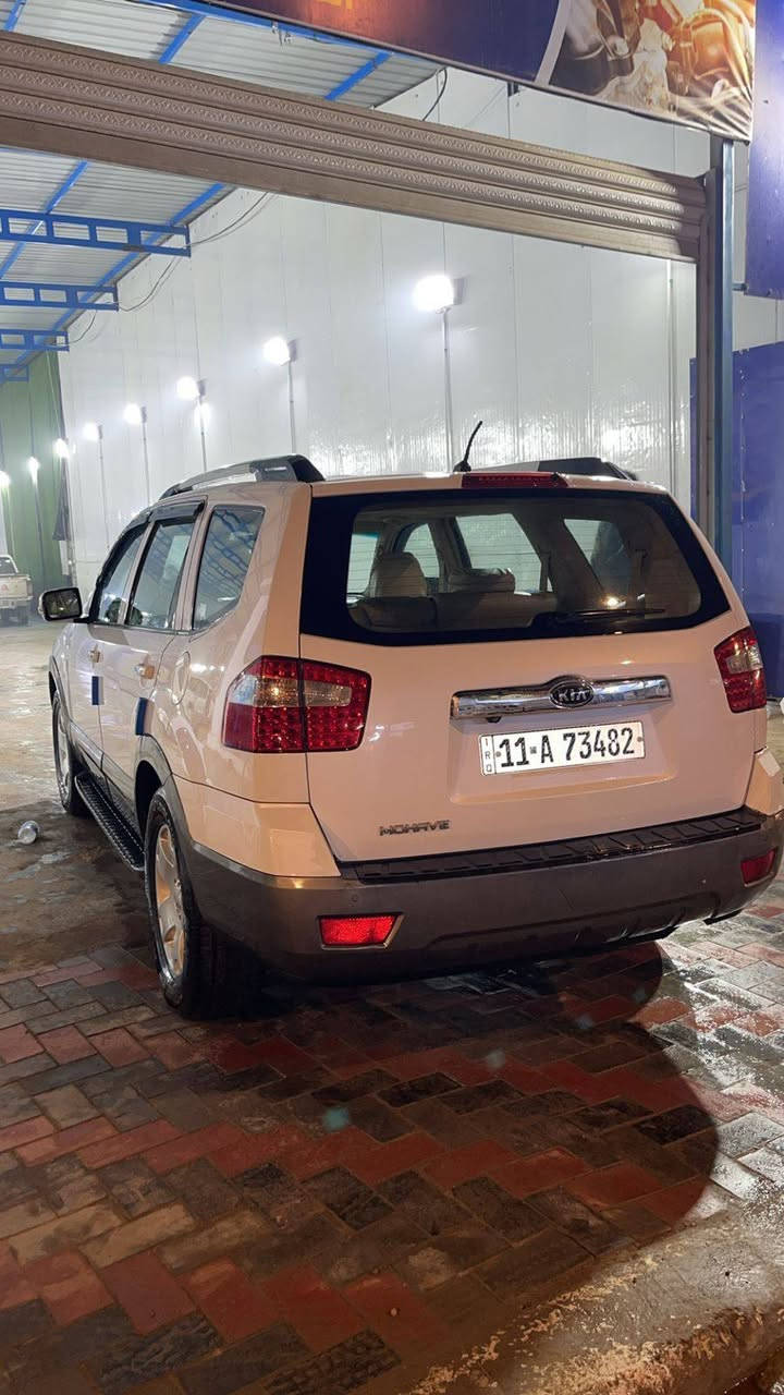 السلام عليكم.
للبيع كيا مهافي 2011.خليجي فول مواصفات واحد على واحد 
رقم بغداد  سنويه ولوحات جديدة قبل شهرين جددتهن 
السيارة بيها جاملغات الاماميه مصبوغات اثر شخوط. مو ضربه 
والجاملغ الخلفي جهه اليمنه بي طخه صغيرة بارد ع كد شبر 
السيارة مبدله طابوكه كامله حاويه 
للأستفسار خاص بغداد, العراق


**إذا كنت صاحب هذا الإعلان وتريد حذفه لأي سبب، رجاءا أرسل رسالة إلى الدعم الفني**