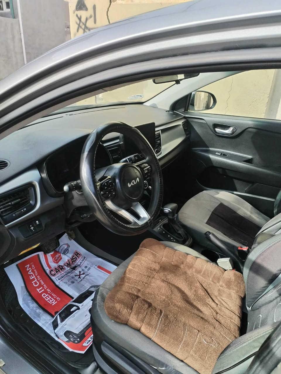 كيا ريو موديل 22امريكي حادث بسيط 
1600دبل نوزل معوقين 
مكانها ديوانيه 
سعر 105 مجال بسيط 
استفسار ***********
