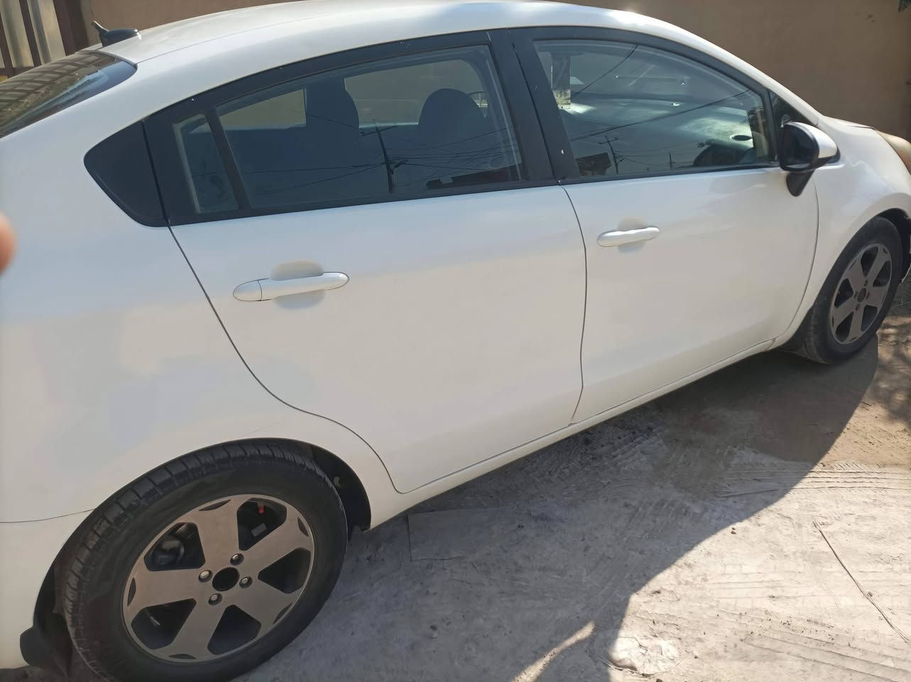 ريو 2013 امريكي ضرر جاملغ السعر ٧٨ وبيه مجال بيها تنقيص فقط رقم بابل انكليزي بأسمي السياره جاهزة
*********** واتساب موجود ايضا.
