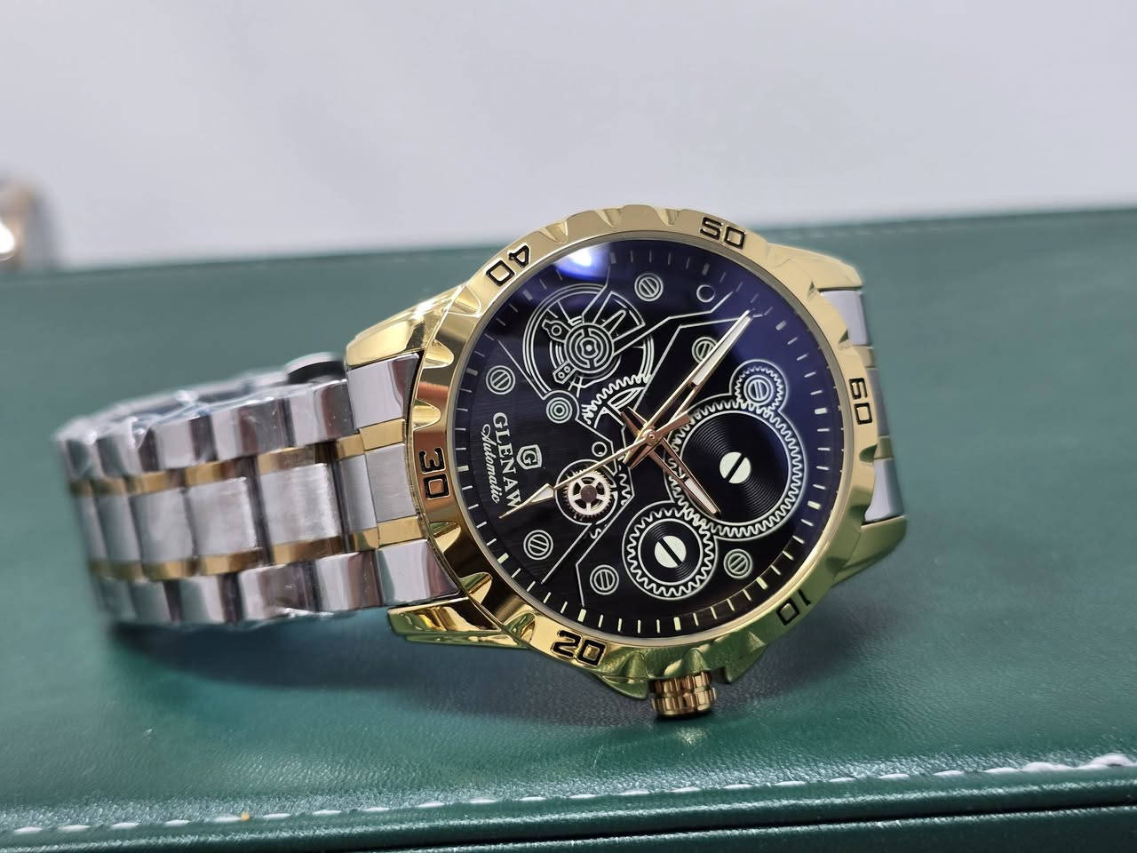 ((مزاد يبدأ من 30 ألف وينتهي في الساعة 6 صباحًا))
ساعة ماركة GLE'NAW من أمازون، شكل مميز 
ماكينة أوتوماتيكية مقاومة للماء، كاملة الاختام،
 وزن ثقيل، زجاج زفير مقاوم للخدش والصدمات. 
مكاني كربلاء (متوفر توصيل).


**إذا كنت صاحب هذا الإعلان وتريد حذفه لأي سبب، رجاءا أرسل رسالة إلى الدعم الفني**