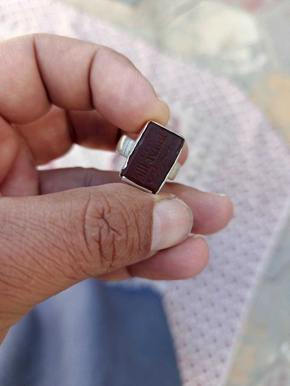 خاتم يماني قديم حجره وصياغة للييع أو المراوس


**إذا كنت صاحب هذا الإعلان وتريد حذفه لأي سبب، رجاءا أرسل رسالة إلى الدعم الفني**