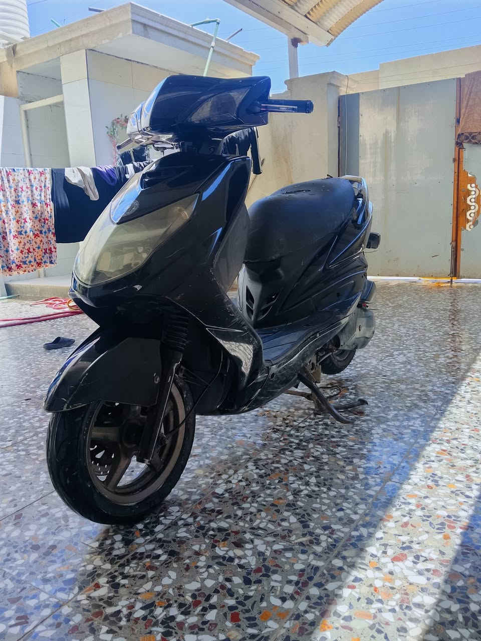 سلام عليكم سكنس فحل البيع كفالة عامة فقط بية خيط بخار ما مفتوحة بل ادية السعر؟ 500./***********
