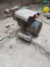 ماطور مي نضيف وشغال نوعيته زينه حجم جبير للبيع لسعر 25 لشراي يتصل 0775...