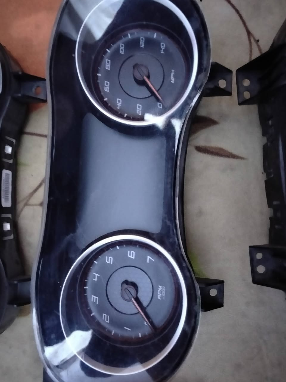 سلام عليكم كيجات مال جارجر او واحد مال اوبامه مال اوبامه بي كسر بل جامه او مال جارجر بلاديات مال تفصيخ او شغالت مال جارجر سعر 25او مال اوبامه 15 مكان بغداد العبيدي الرقم الاستفار ***********
