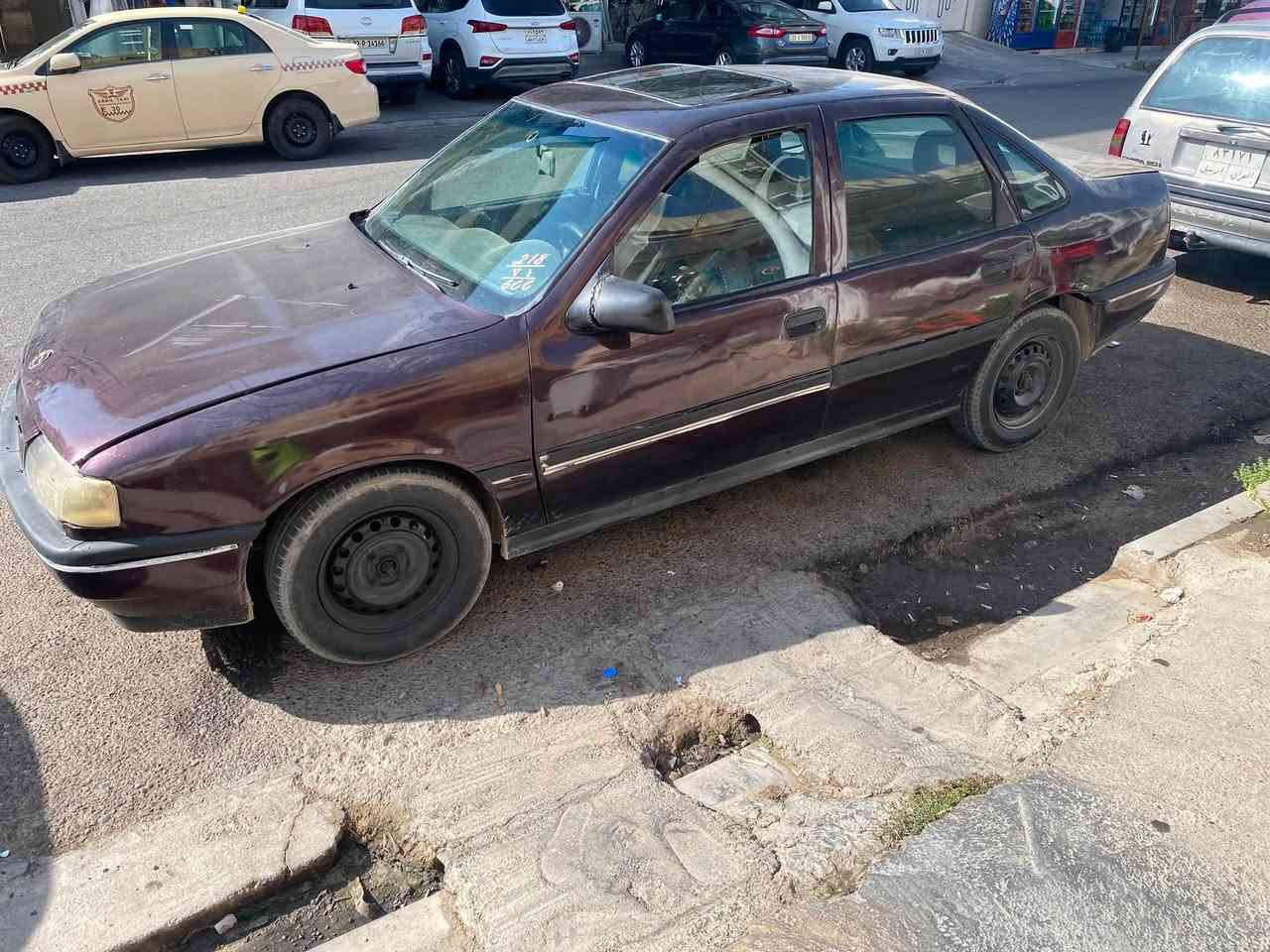 سلاو ريز
ئه و ڤيكترايه بؤ فرؤشتن مؤديل 1991 مه كينه 20  تازه حام كرايته وه واجيهه يه گيرو مه كينه ى به شه رت  ئيرفلؤشى به شه رت سلايته و كاره بايه تى به شه رت سه ياره كه خاوينه قه لوقؤپى نيه سحرى (18) وه ره قه و مه جاليشى تيدايه 

***********
