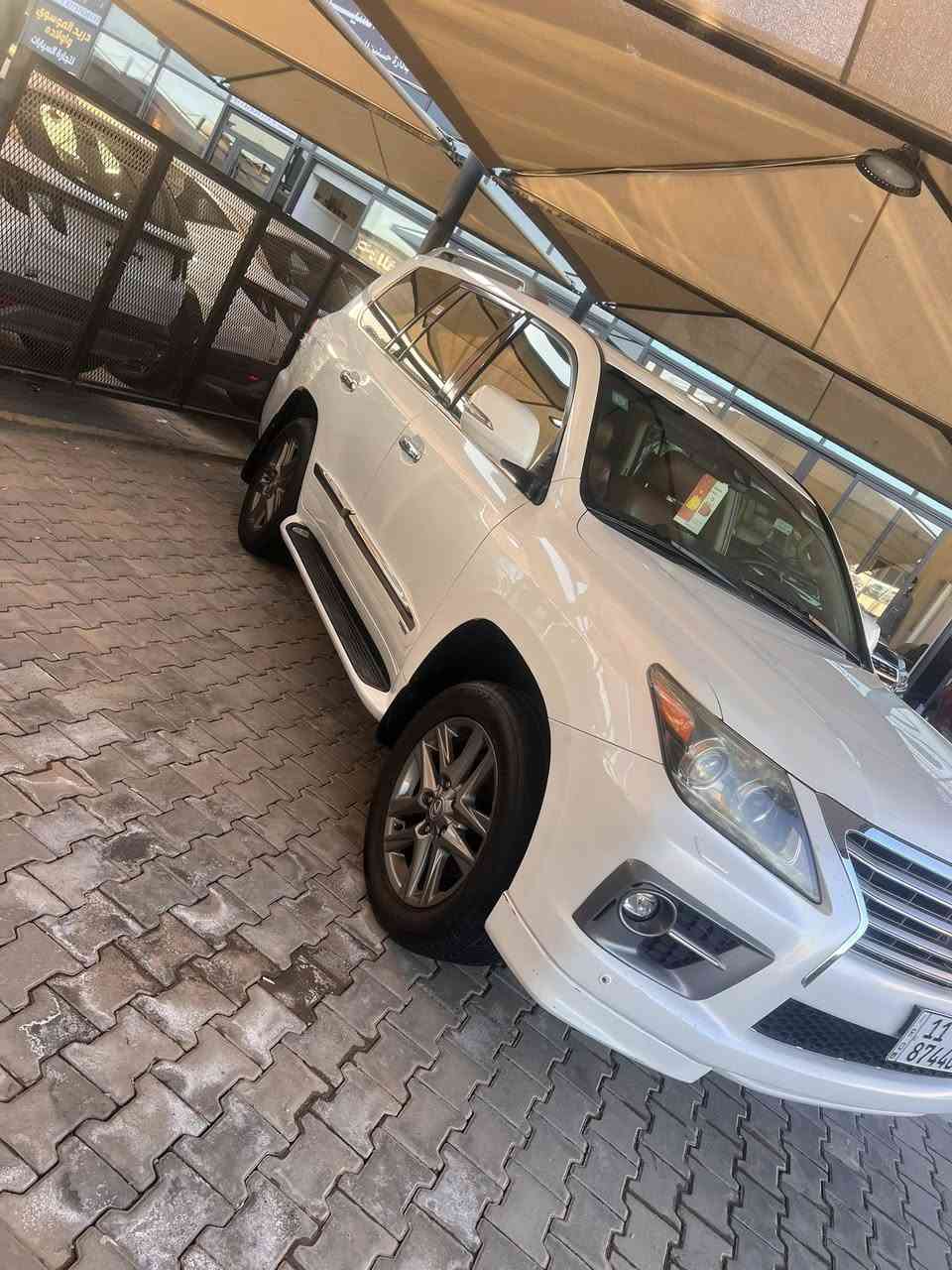 سلام عليكم 
لكزز موديل ٢٠١٣
بريم مكفولة 
رقم بغداد 
فول مواصفات
السعر(٣٧٥$)
للاستفسار ***********
