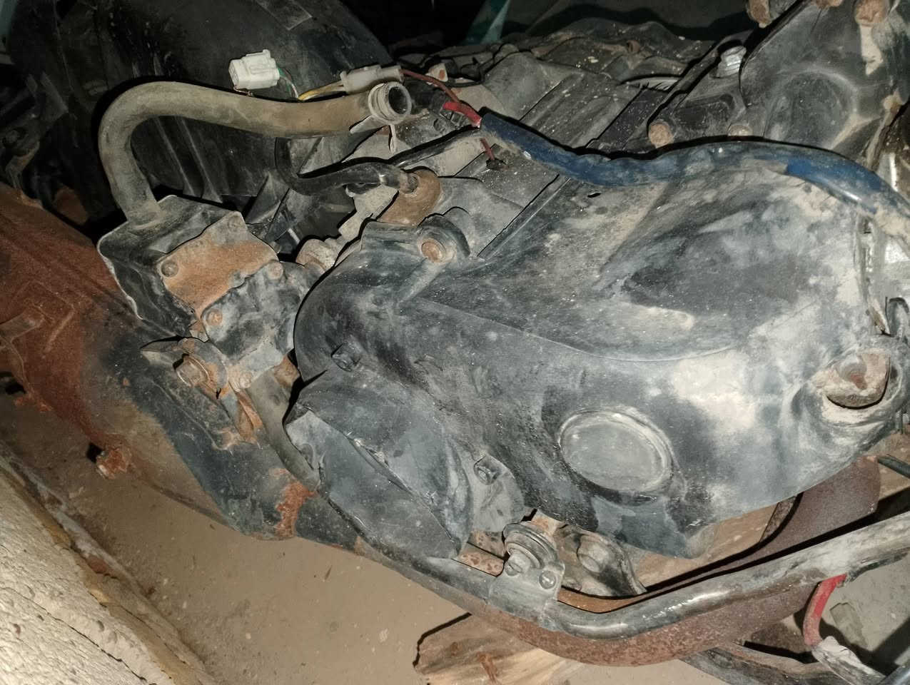 السلام عليكم مكينة فراشة.. مامفتوحة شرط +شاصي محكوك وجاهز.. للبيع.. اتصال ***********
