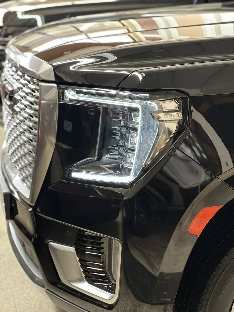 جمسي دنلي 2024 
مرقم بغداد كامل 
ماشية 61 الف 
باسمي تحويل ثاني يوم
مكفولة كفالة عامة ( ملاحظات بسيطة )
‎بنوراما 
‎رادار امامي خلفي 
‎كشنات VIP
‎دوس شفط 
داتاشو
‎٤ كامرات
‎انضمه قياده
‎جنطه شفط 
‎جلد 
‎٣ شاشات
‎كشنات تدفئه تبريد 
‎كشنات كهرباء 

*********** - ***********

 العنوان : بغداد- الرصافة - معارض النهضة -  ( الفرع الثالث )
