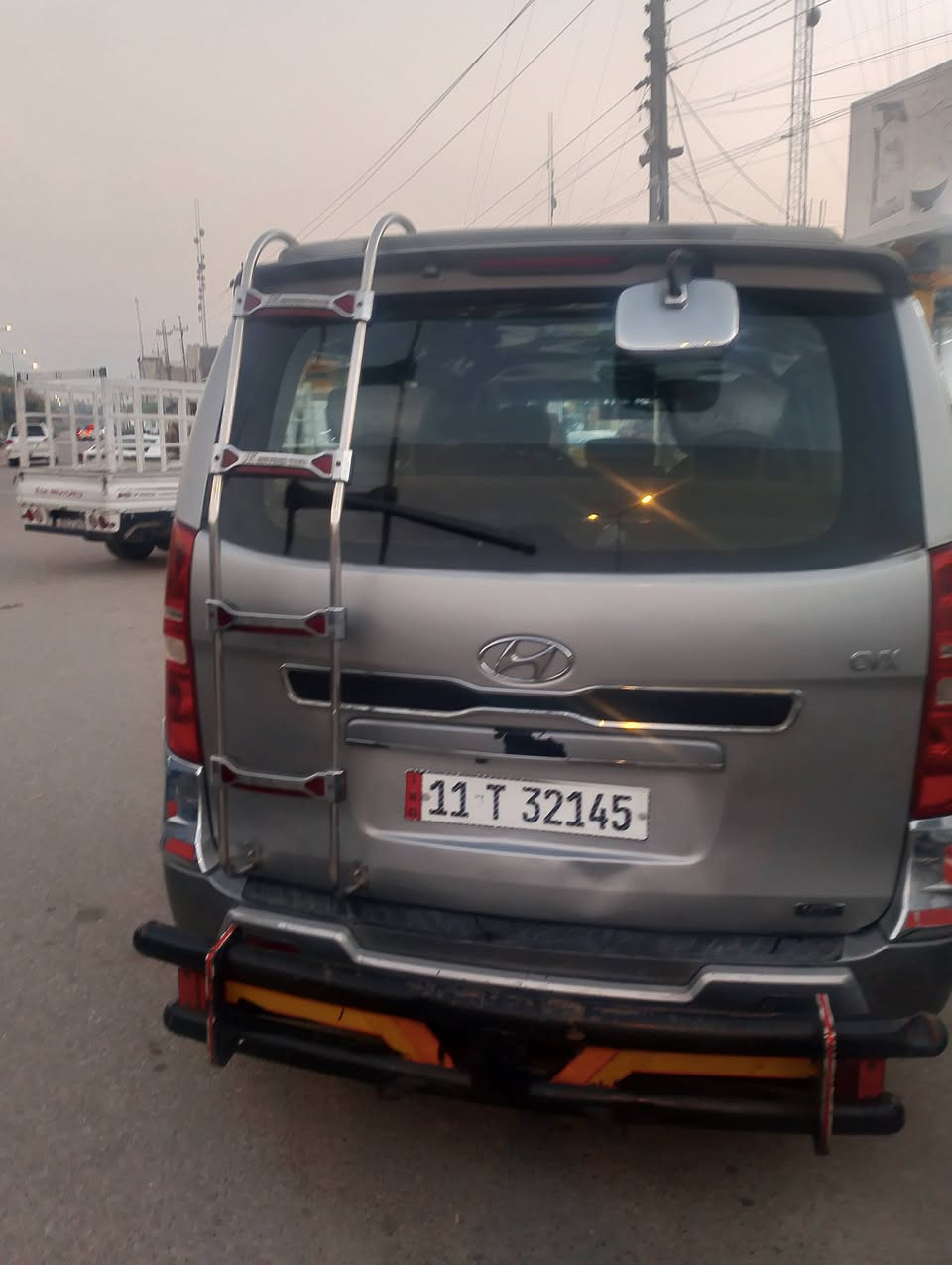 ستاركس بغداد باسمي 2012
مرمزه 14 محرك مكفول رقم دولي 
سعر 195
***********
الصويره
