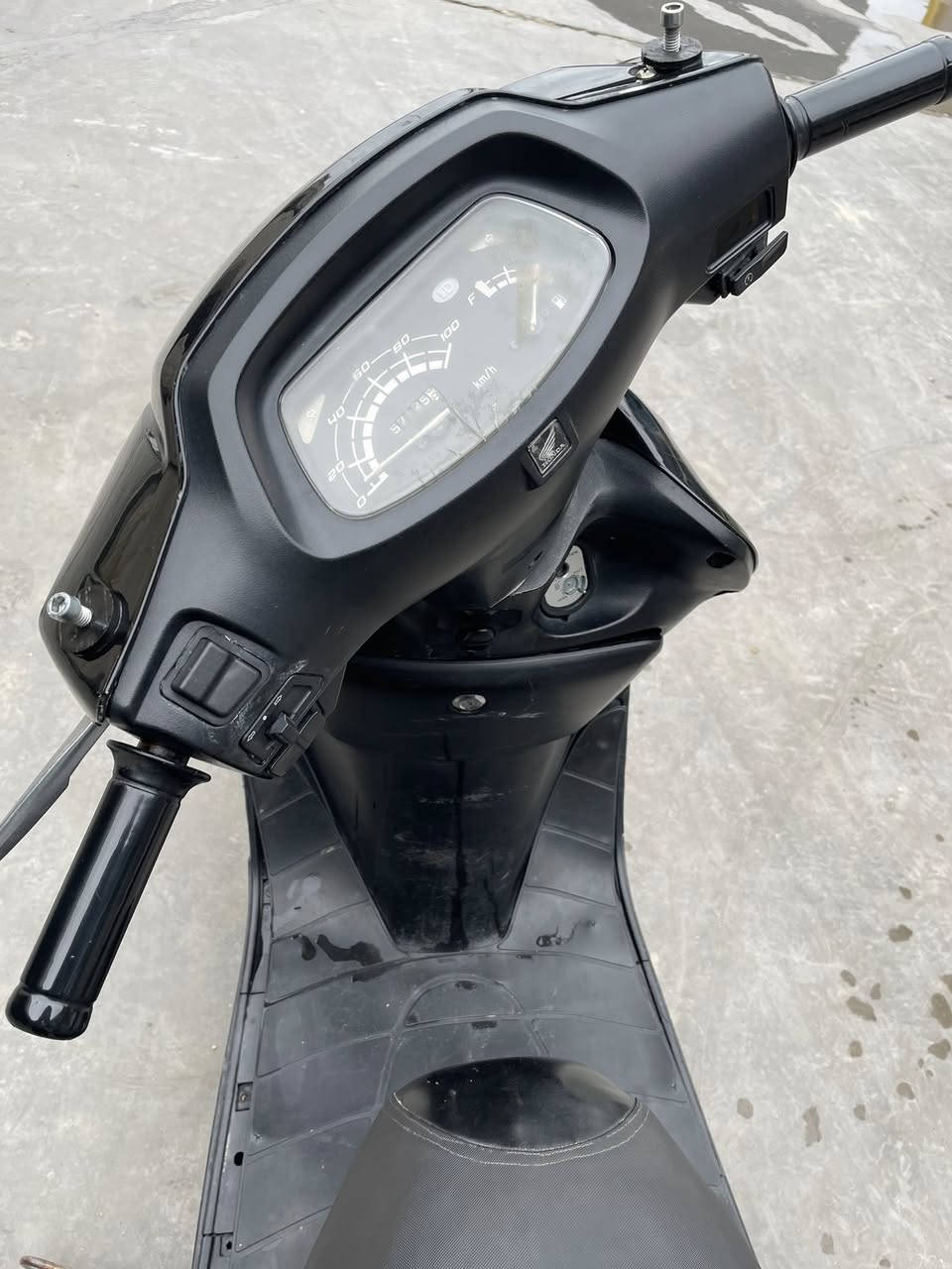 للبيع دراجة سبيسي ياباني مفتوحة مرة وحدة شلعة قوية سلف عندر شغال كابريتر بلادي  سعر 550
جهاز ***********
