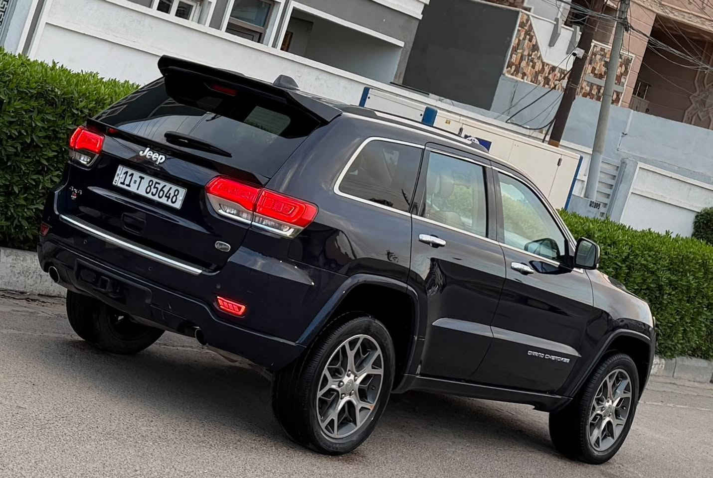 سلام عليكم
جيب اوفر لاند  وراد امريكي حادثه جملغ وبنيد  2018 لمتد 4x4 فول موصفات 1/1 
حجم المحرك : 6 سلندر 
ماوس وضعيات قياده الفور ويل 
* بانوراما
*اناره ترحيب 
بصمه دخول ذكي
*صندوق كهربائي 
*شاشه كبيرة 8.4
*كشنات الاماميه كهربائي 
*خزن وضع المقاعد والستيرن 
*ويل حجم  18
هوك امامي خلفي
*شفتات ستيرن 
* كاميرا خلفية 
* حساسات خلفية وامامية 
*دبل كزوز 
* مرايا متحركه عند الرجوع للخلف  
*تعتيم مريا 
*ستيرن كهربائي متحرك  
* كشنات تدفئة وتبريد امامي وخلفي 
* ستيرن تدفئة   
* لد امامي لايت زنون
*زراك لايت
* سستم صوت ٩ سماعات دمام خلفي 
* اشارات مرايا 
*سيدي 
*كير طيارة 8 نمر 
* تحكمات ستيرن فول
* تدفئة مرايا جانبيه 
رقم بغداد مشروع وطني 
تخم تاير 
صدر جديد امامي خلفي 
مكان السياره بغداد 
السعر المطلوب 180 $$
***********
