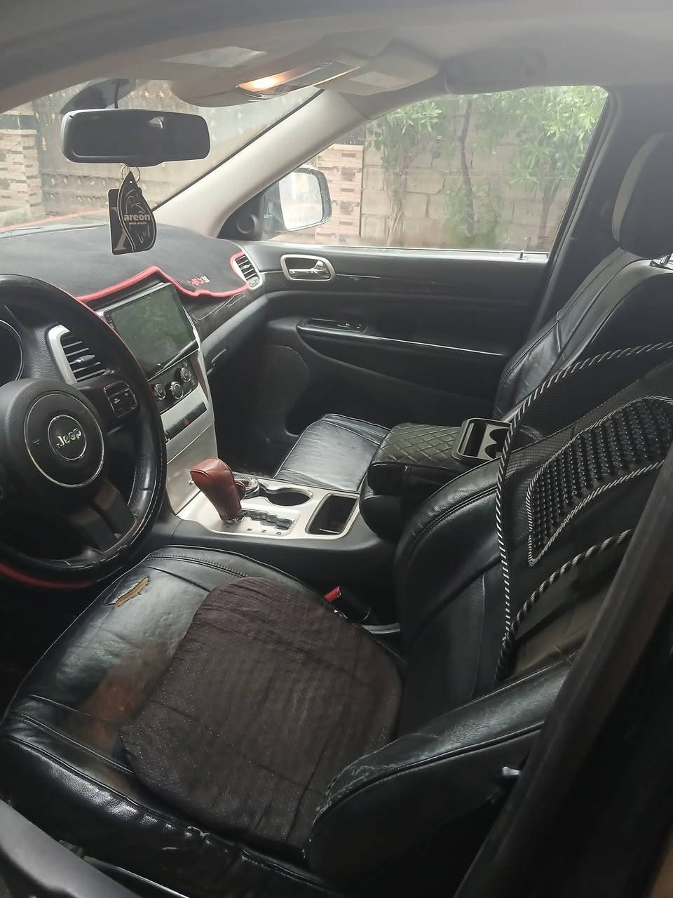 السلام عليكم جيب لاريدو موديل ٢٠١١ أسود رقم سليمانية باسمي ل٢٠٢٨ سنوية وارد امريكي كلين السونار موجود مكينة جديدة تو ويل  الاتصال على الرقم ***********  ديالى ( ١٥٧) s وبيها مجال قليل
