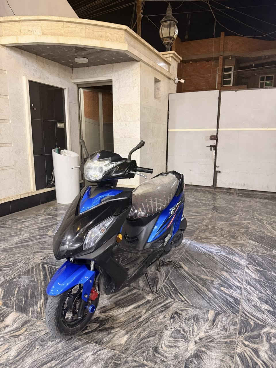 السلام عليكم 
هاوجي VS
مرقم تحويل ثاني يوم
النظافة 98‎%
للبيع او مراوس هاوجي DF
المكان الرمادي
السعر ***********
