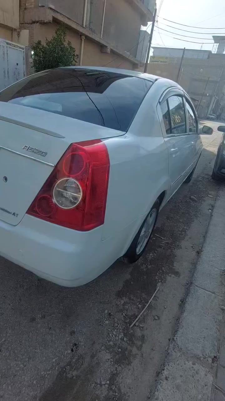 السلام عليكم للبيع سياره شير A5مديل 12السياره كير محرك تايرت وتبريد خير من الله وسيستم صوت وشاش وحسسات كله شغاله لسياره بسمي تحول ثاني يوم السعر  45وبيه مجال بسيط رقم الهاتف ***********
