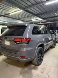 جيب 2020 فول لون سمنتي سلايد  كرسي كهرباء باقي التفاصيل معروفة  ماشيه ...