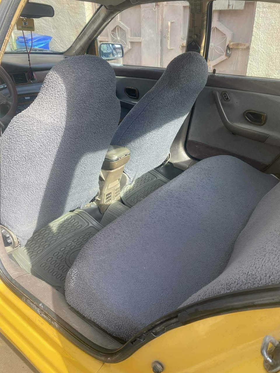 سلام عليكم سمند موديل 2012 رقم بغداد كير و مكينة  بلاد تبريد تدفئة شغال كاربائيات كله شغال مابي نقص سعر 35 و بي مجال و شرط التحويل ***********
