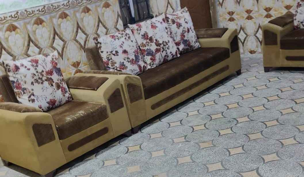 سلام وعليكم تخم قنفات البيع خمس قطع 
العنوان البصره حي الحسين السعر250
رقم *********** البصرة, العراق
