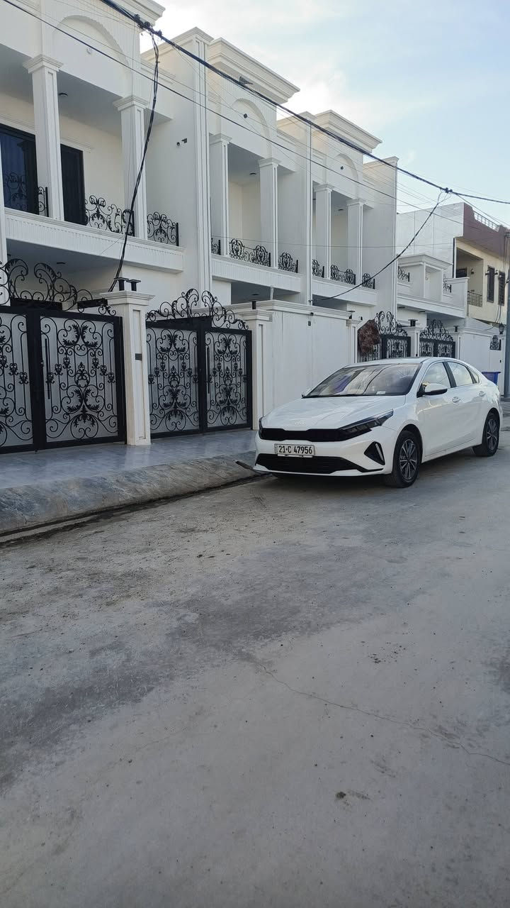 وين اللي يدور سيارة جديدة . ومال بيت 
كيا كي ثري K3 موديل 2022 

الي تجي فول  مواصفات تحكم ستيرن كامل سلايد فتحة 

.

محرك 1500 دبل نوزل كير 8 نمر 

رقم سليمانيه  تحويل مباشر

 ماشية 16 الف 

 

🔴المواصفات 

✅️فتحة

✅️شاشه كامرة 

✅️تبريد قطعتين + لمس

✅️تحكم ستيرن جهتين 

✅كروز ️مثبت سرعة 

✅️بصمه أبواب و بصمه تشغيل

✅️شاحن واير لس 

✅️شاحن تايب سي شحن سريع 

✅️كير طياره 

✅️يدات نيكل 

✅️شاشه بالكير

✅️لايت لد زينون 3 عدسات متحركة + الخلفي هم لد متصل 

✅ أشاير لكزس️ متحركة 

✅المري الجانبية بيها ️اشاير + هيترات 

✅️صندوك ذكي بصمة ( يفتح عند الاقتراب )

✅️كشنات جلد رصاصي  وليس أسود  بشرط جديد

✅️سايد بريك بصمة

✅️أوتو هولد (auto hold)

✅️درايف مود 4 وضعيات

✅️(sport+eco+smart+comfort)

شاشة عداد دجتل 

وبيها بعد مواصفات 

⬅️ السياره بدون أي ضربه ولا صبغ سياره مال بيت ما شاءالله

 رقم ***********او اتصال او وتساب

 📌 المكان سياره كركوك شارع ابو وليد 

السعر 140
