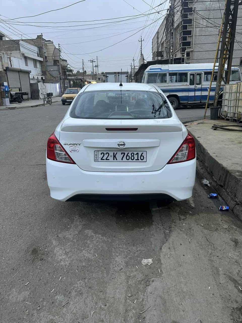 السلام عليكم. 
عندي نيسان سني ٢٠٢٣
ماشيه ٣٦
سياره مكفوله كفاله عامه  السونر ويا الصور 
شاشه كار بلي بلاديه 
كامره 
قطعتين تبريد 
اشاير بل مري 
السبير مالته بعده منازل 
عارضه ١١٧ بيه مجال مكاني بغداد 
رقم الهاتف. ***********
