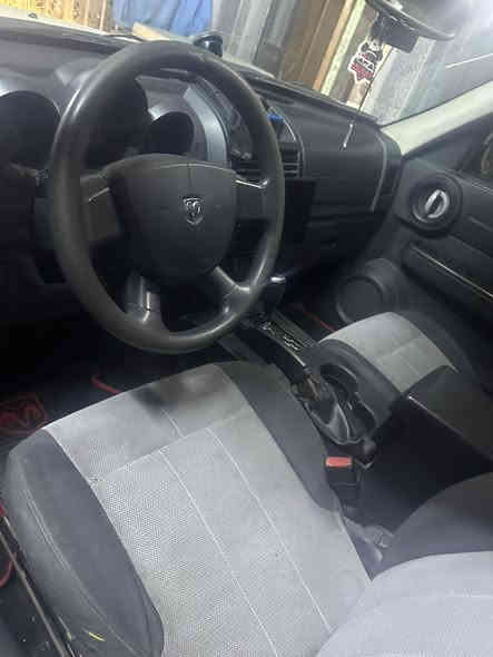 السلام عليكم دوج نترو سياره مكفوله كير ومحرك وخير من الله السياره نضيفه ما عوزه برغي رقم إنكليزي تحويل ثاني يوم ما بيه لا ضربه ولا خياس لا جارده مديل ٢٠٠٧ ما نقصه شيء ترايك وين ما يعجبك السعر ٩٠ مكانه بغداد رقم الهاتف ***********
