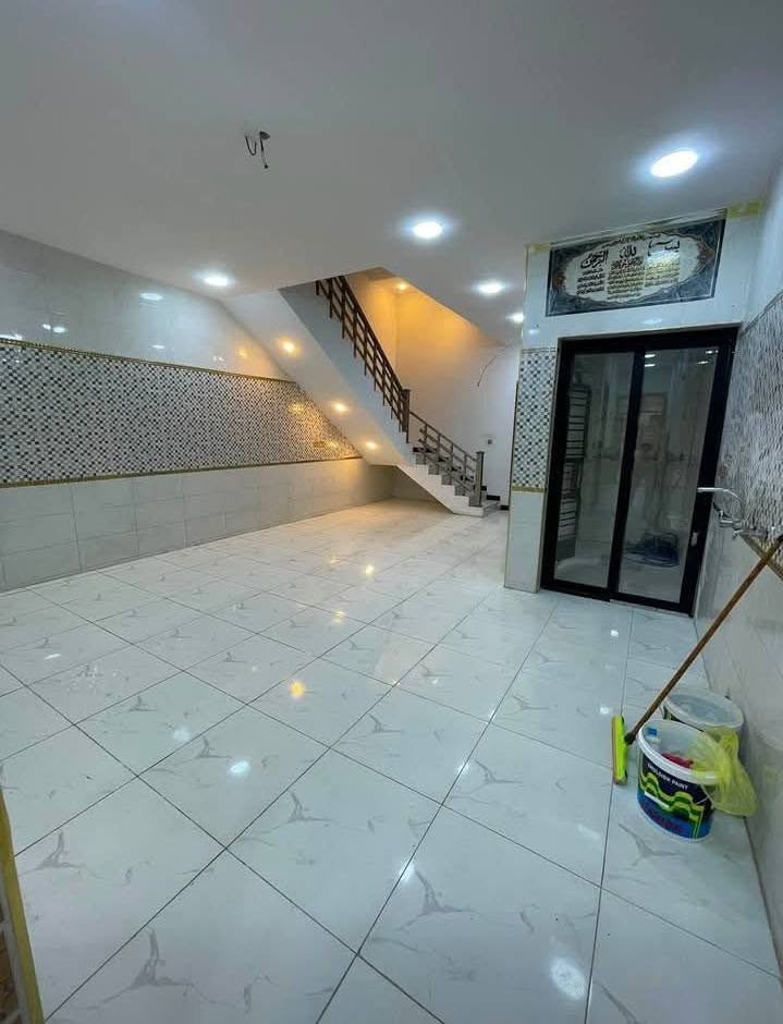 150 متر 
السعر 290 مليون وبي مجال 
البناء🏗️
الطابق الارضي 

صاله وغرفه نوم ومطبخ 

ومنوورر وخدمات 

الطابق الثاني 3 غرف نوم وخدمات 

الموقع حي الجهاد ديوان المختبرات 
للاستفسار اكثر الاتصال أو زياره موقع مكتب محمد المدار 
*********** أبو محمد
