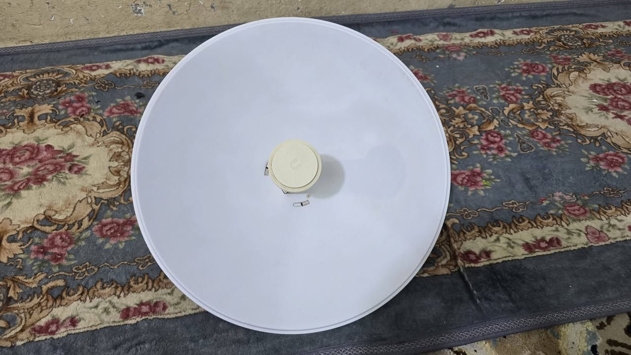 السلام عليكم للبيع
صحن ونانو نضيف كلش والثاني جديد بعده 
بل النايلون بس صحن وغراضه ويا 
السعر 80 الف ثنينهن مكاني بل النجف 
موجود ع الفيس ان شاءالله *********** ابو حسوني
