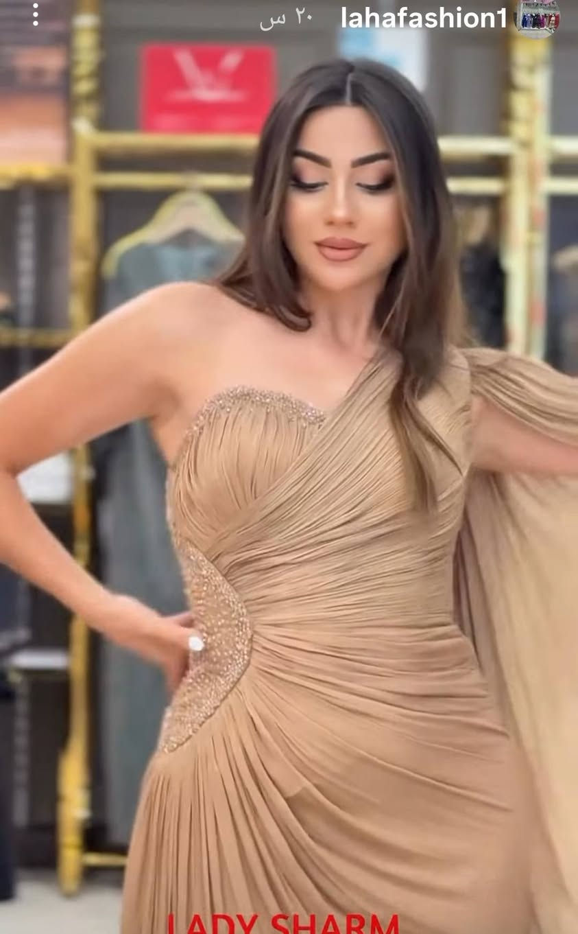 فستاني للبيع ملبوس مره وحده
قماش ستن اوركنزا قياس44_46
ماخذته ب 250
نهايته 150 ويه توصيل عليه لكل محافظات


**إذا كنت صاحب هذا الإعلان وتريد حذفه لأي سبب، رجاءا أرسل رسالة إلى الدعم الفني**