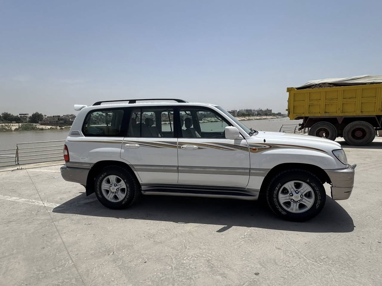 للبيع 🚘
لاند كروز GX.R موديل 2006 بحالة جيدة جداً، السيارة نظيفة وما تحتاج شي، استخدام مرتب ومحافظ عليها.
المكينة والجير والشاصي بحالة ممتازة 👍
تبريد قوي ودبل شغال، والفحص مفتوح 
السياره ماشيه 183 الف 

الاستفسار: 
***********
***********
بغداد الكاظميه
