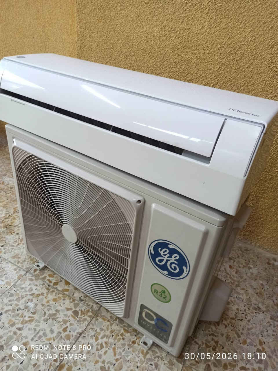 سبلت جي اي الكترك GE انفيرتر تحكم طن ونص اصدار 2025 غاز 32 تدفئة وتبريد ثلج استخدام فقط اقل ال 6 اشهر ملحقاته كامله الجهاز منصوب حاليا سعره 550 مكاني بغداد بالعبيدي ***********
