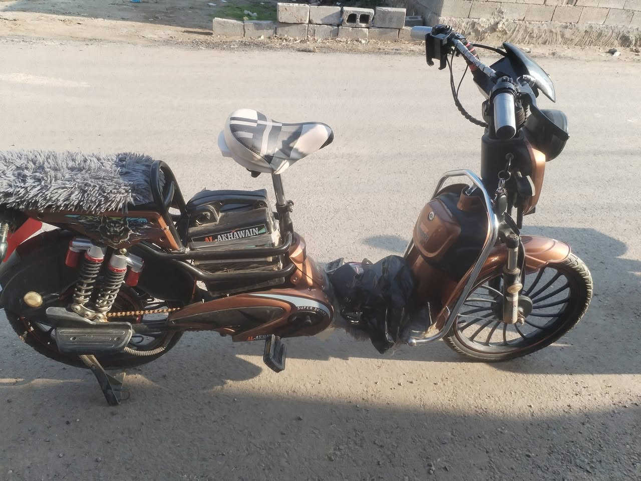 باسيكل شحن البيع السعر 190 وبي مجال شراي يتصل مكاني رمادي ***********
