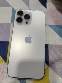 آيفون ١٤ برو ماكس • بطارية ٨٢ • نجف