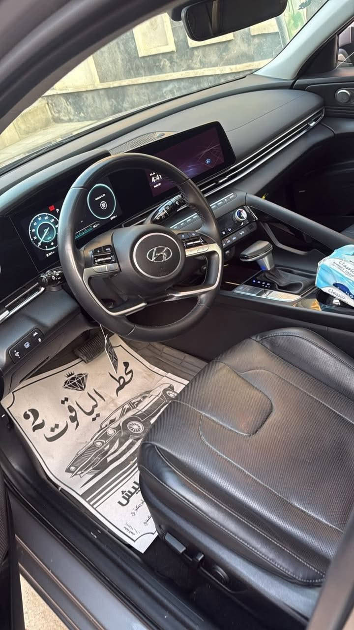 من رخصه الادمن
النترا ٢٠٢٣  امريكي ( هايبرد ) (١٦٠٠ تيربو ) 
فول ١/١ معروفه مواصفات 
فتحه سقف 
بصمه ابواب 
بصمه تشغيل 
تشغيل عن بعد 
لد داخلي دشبول بلادي 
خزن ميموري 
شاشه ديجتال 
عداد ديجيتال 
حساسات امامي خلفي 
كشنات جلد 
كشنات كهرباء سستم 
تدفئه تبريد بالكشنات 
نضام اوتو 
٣ انظمه قياده ( سمارت / نورمال / سبورت ) 
نضام توقف الذاتي ABS 
شاشه كبيره 
نضام كاربلي تدعم 
قياده ذاتيه 
تحديد مسار 
السياره مكفوله كير ومحرك 
حادث السياره ( بابين وجاملغ خلفي ) جهه السايق
الباب مبدل مال شركه ومصبوخ لون السياره بشرط شركه 
ايرباك سليم ومطاك ولا واحد بيهن لا دركه ولا دشبول كلهن سليمات 
ماشيه ٤٨ الف كيلو متر حقيقي 
السياره جديده ومال بيت 
متواجد ع رقمي واتس ااب 
***********
عثمان 
المكان ( المنصور / حي دراغ ) 
السعر  ١٥٨$  وبيها مجال كلش بسيط كلش 
شرط الفحص سونار واذا اتريد اني مسويلها سونار مو بعيد قريب تحب تاخذه تحب تفحص باللي يعجبكم
