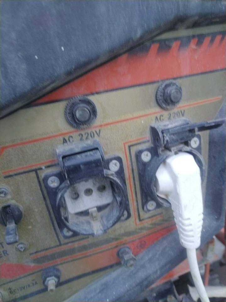 مؤليده 25 تا 30 ئه مبير كاره با ده دا  ماركه ئه سلي ده ره جه يك ماركه يه  سحر250 $ دؤلاره ره قه مي  خاوه ني *********** شوين هه ولير أربيل, العراق
