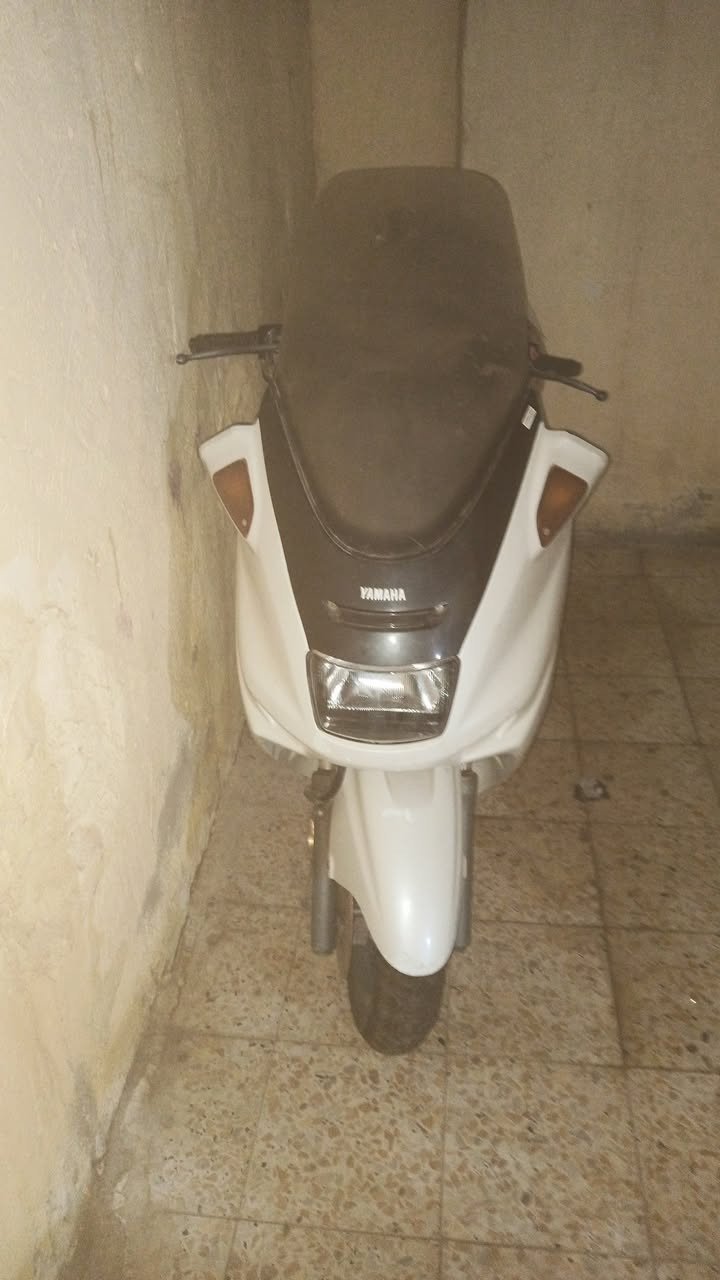 البيع دراجه عاطله طفت عندي وما شتغلت وعفته عنوان ميسان قظاء الكحلا***********
