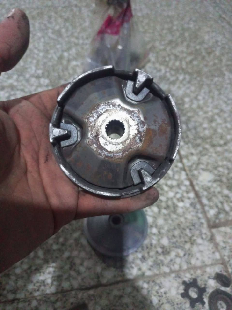 السلام عليكم 
غراض بيجي باله شرط للبيع 
تورباينات خلفي وامامي بيجي 
قايش بيجي 
تانكي بانزين بيجي 
كير كامل بيجي 
كور بيجي 
ويل خلغي بيجي
مروحه بيجي 
 مكاني رميثه


**إذا كنت صاحب هذا الإعلان وتريد حذفه لأي سبب، رجاءا أرسل رسالة إلى الدعم الفني**