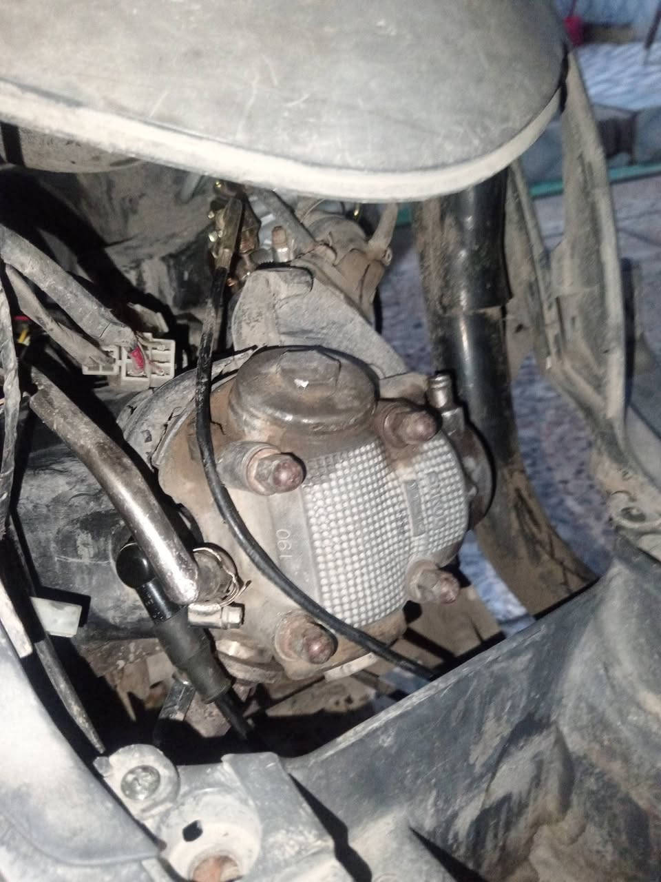 سلام عليكم دراجه ماكس منغولي للبيع ابيع كوم حديد دراجه نكره وحده شرط بس كابريتر تخربط دراجه متروكه دراجه للبيع وكله بلادي بدل بيهاا بس ولفات تجي شوفهاا كلشي شغال صوتهاا ناعم ولا دخن ولا تنضح ابد للبيع سعر خاص مكان حولي الاف دار دراجه شغاله للعلم


**إذا كنت صاحب هذا الإعلان وتريد حذفه لأي سبب، رجاءا أرسل رسالة إلى الدعم الفني**