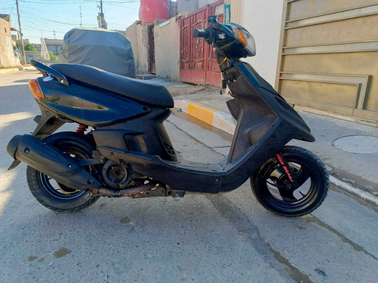 خير من الله نكرة كلشي شغال بيها محرك ممفتوح  سعرها 500 مكاني بغداد فلكة حي نصر او كرادة ***********
