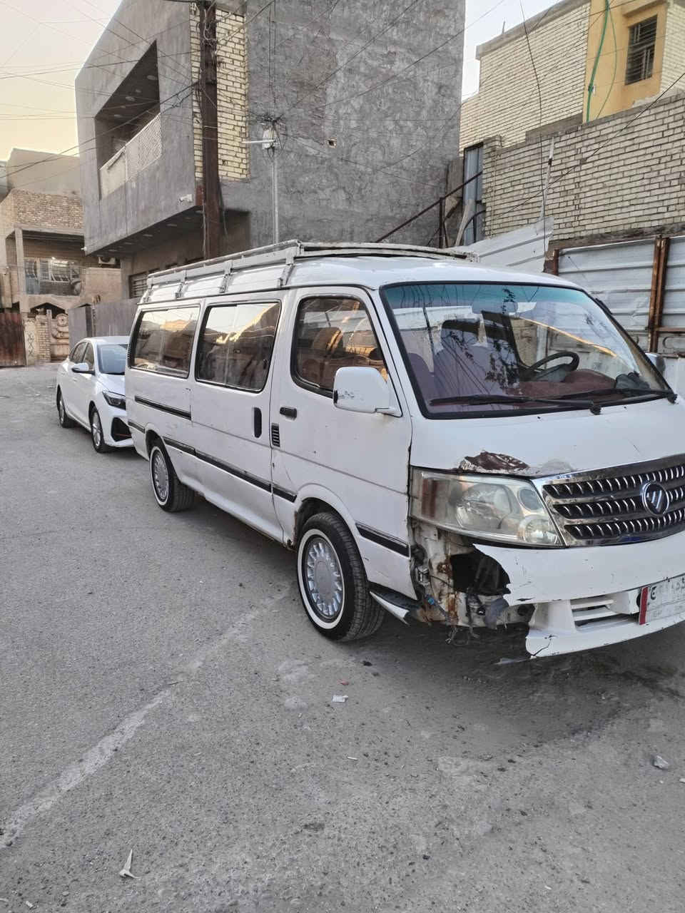 سلام عليكم شباب سياره فتون موديل ٢٠١٤ ألماني سياره مادل راعيه ابيع كوم حديد اتكفل سرقه وعشار السعر ٢٤ وبيه مجال مكان سياره بغداد البياع ***********
