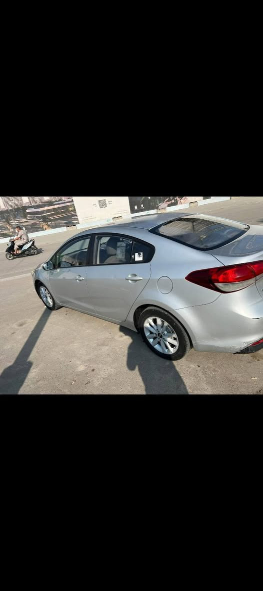 سيراتو 2017 مكفولة كفالة عامة بيهة بالدوسة فقط گد شبر
***********
