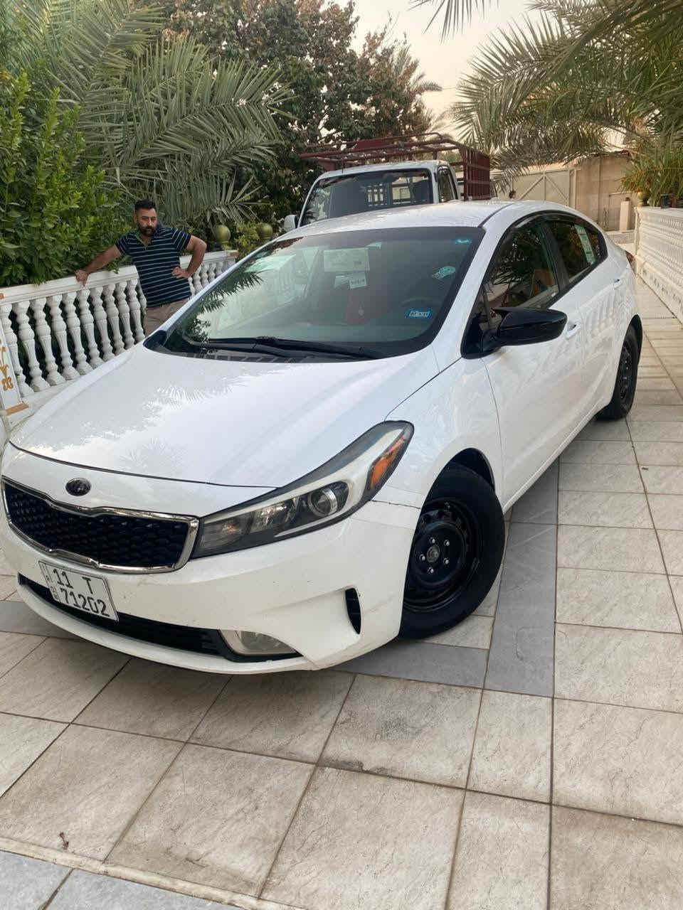 فورتي ٢٠١٧ ماشية ١٢٥ محرك ٢٠٠٠ تبريد ثلج  سنوية لل٢٩ سيارة خير من الله الله شاهد سيارة بأسمي رقم اجنبي جديد سعر ١١٥ بغداد الحسينية الراشدية ***********
