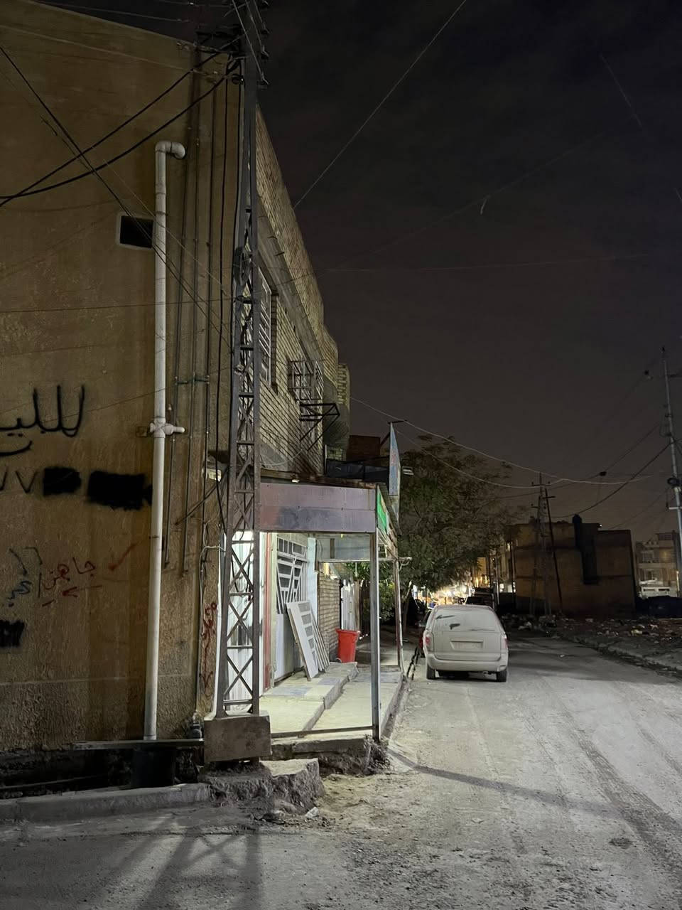 للبيع بناية مساحة 60 متر زراعي
تتكون من شقة سكنية + 3 محلات واجهة شارع
مناسبة للاستثمار خدمات كاملة كهرباء ماء مجاري 
الموقع - زراعي الملحانية 
مراسلة خاص او اتصال واتساب موجود 
***********
