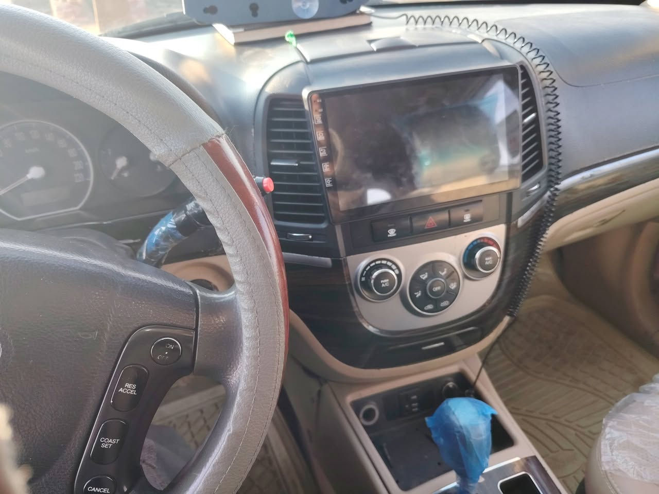 سنتافي ٢٠١٢ خليجي ٧ راكب   بيه حادث وصبغ ابيع صبغ عام جاهزه مال جناي كير محرك جدد ٢٧٠٠  تخم تاير باتري كهربائيات شغاله شاشه كامره كشنات كهربائيه حداديه جديده تبريد ثلج وي السويج بور جديد رقم بغداد مشروع وطني باسمي هزه جديده مداور مباشر سعر مناسب  ١١٥  $مكاني بابل ***********
