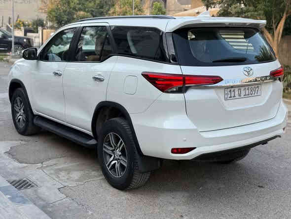 تويوتا فورتشنر 2020 خليجي وكالة
ماشية 54 الف كيلو نظيفة جداً
فور ويل درايف 4*4 
محرك 4 سلندر 2700
3 قطع تبريد 
7 راكب 
( السيارة مكفولة من الصبغ و البارد )

السعر 26,500 $ (265 ورقة )
رقم بغداد
مكانها بغداد / شارع فلسطين 
***********
