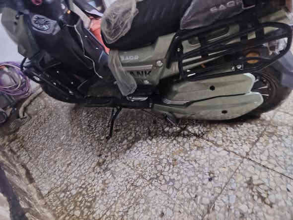 سلام عليكم دراجه شحن لبيع دراجه مصالي شهر واحد من ماخذه دراجه بعده جديد ٨ بطاريات وملفه 3000  سرعتها 100 عداد حقيقي وصل شرا عندي ماخذه من معرض  شروقات وسعره مليون ٥٠ قفل وهاذا رقمي ***********
