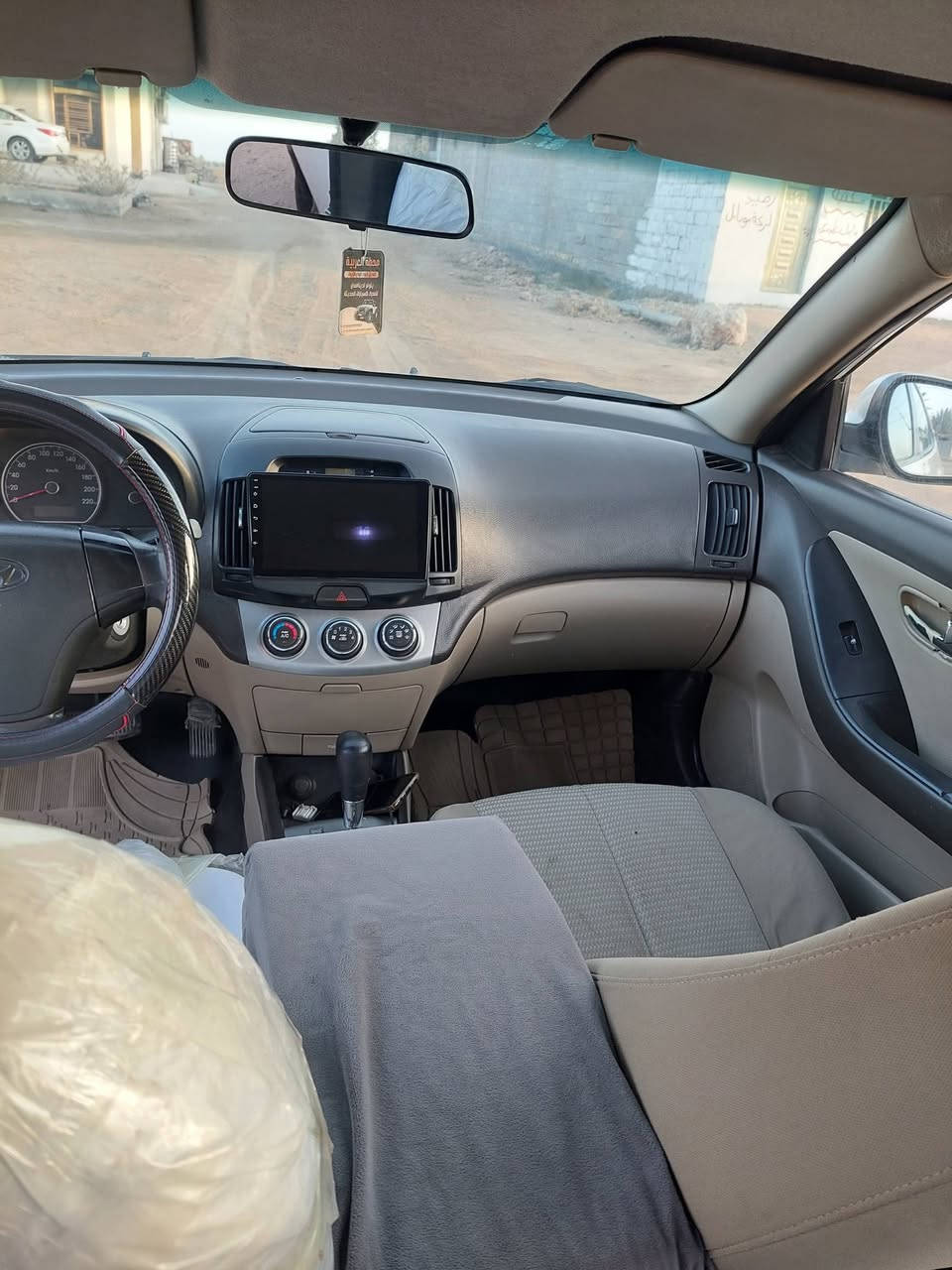 سياره الانتره موديل 2010خليجي محرك 1600دكشن عالي تبريد تدفئه كله شغال سياره خير من الله للبيع سعر 113وبيه مجال العنوان العامريه الحصي قرب جامع الباري الاستفسار اتصل ع الرقم‎*********** غير متواجد ع التواصل اتصل
