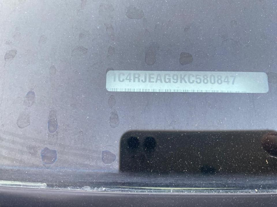 جيب شيروكي لاريدو19
ماشيه90ميل

حدثها جاملغ الخلفي   وجاملغ امامي مبدل كما موضح بلسونار

مكان بغداد 

سعر236 بيها مجال حك الجيه

غير متواجد بلفيس

رقم ***********
