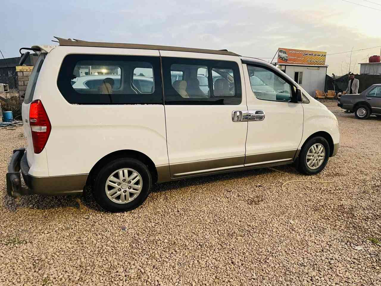 للبيع استاركس 2016 مفتوح لشكل الجديد مكينه كير اكسن تبريد حداديه جديده رقم بابل انكليزي المكان بابل ناحيه الشوملي للإستفسار *********** سيد علي السعر 185$
